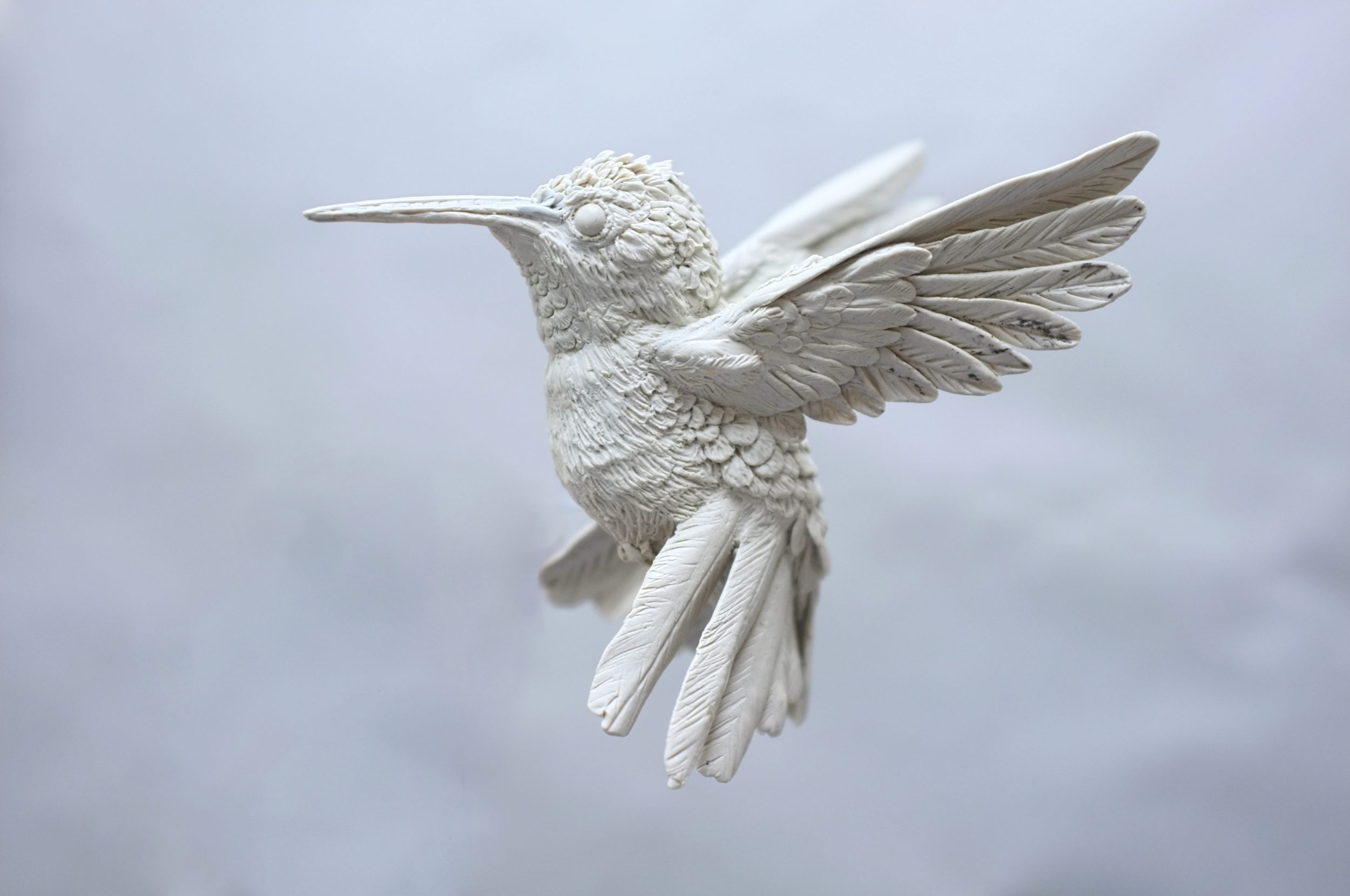 Ласточкино крыло купить. Скульптура птицы. Красивые скульптуры птиц. Статуя птицы. Птица из скульптурного пластилина.